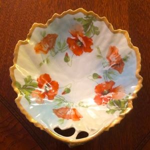 Antique Royal Rudolstadt Prussia Poppy Gold Trim Handle Leaf  Shaped Vanity Tray